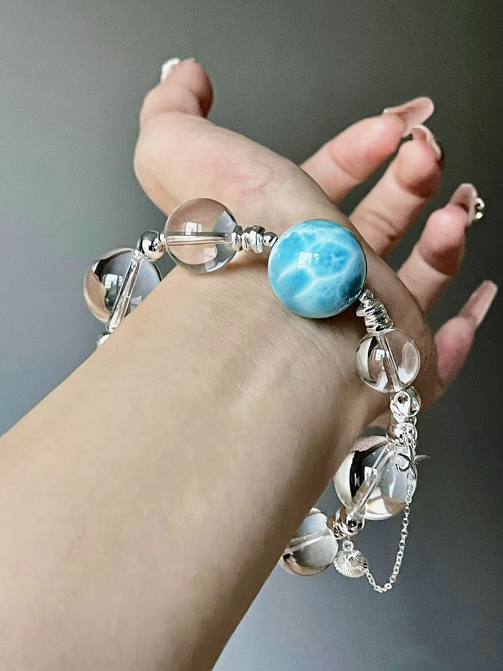 Tidal Reverie – Where Waves Glow & Life Flows