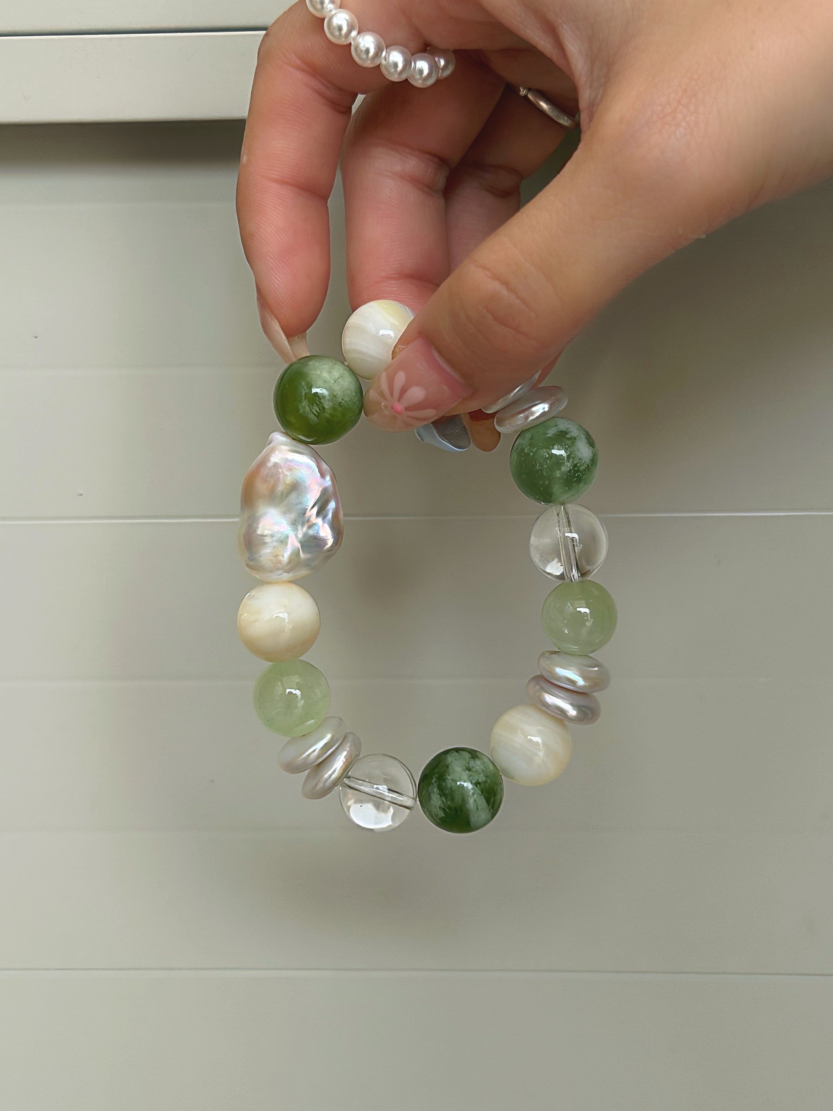Verdelle — Like spring flowing around your wrist